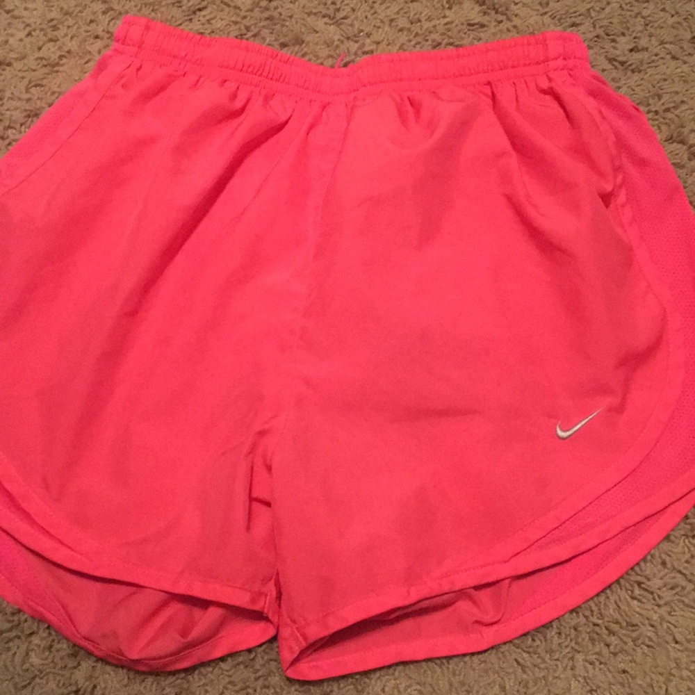 nike tempo run shorts